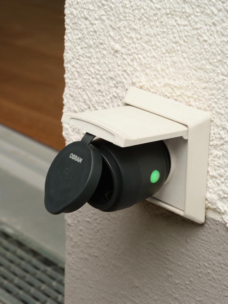 Osram Smart+ Matter Outdoor Compact  Plug 16A energimåler WiFi