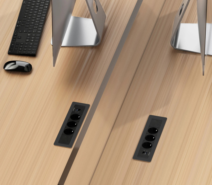Deltaco indbygget stikkontakt, 3 stik, A+C USB-oplader, sort