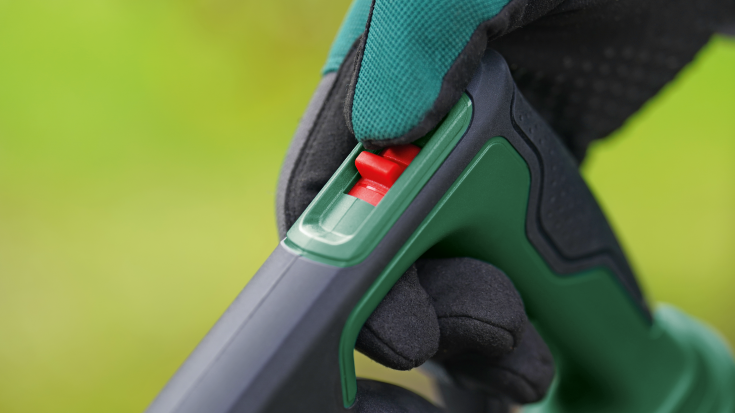 Bosch akku løvblæser Universal, 18V-130, solo