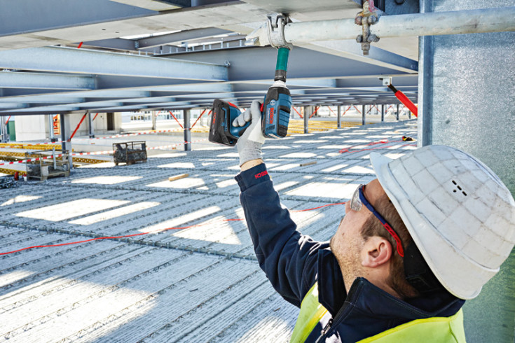 Bosch startsæt procore oplader + 2x batteri 18V 2X4,0AH