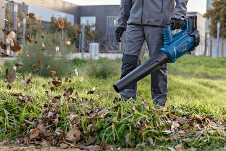 Bosch løvblæser GBL 18V-750, solo