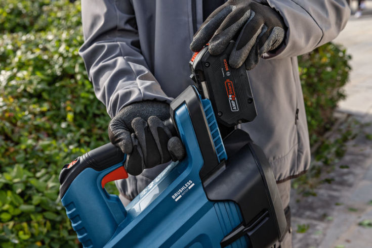 Bosch løvblæser GBL 18V-750, solo