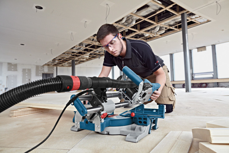 Bosch kap- og geringssav GCM 8 SJL