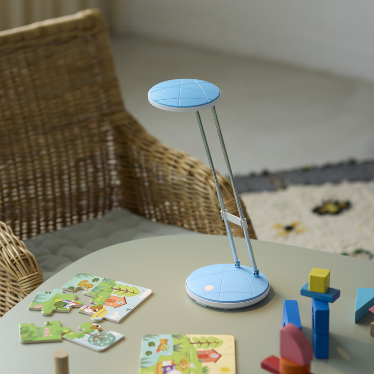Nielsen Light A5 skrivbordslampa, ljusblå