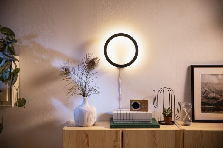 Philips Hue Sana vägglampa, svart