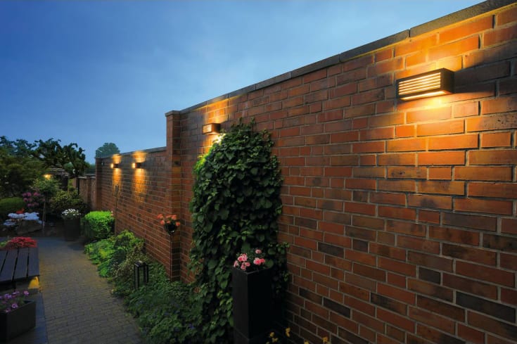Vägglampa Box-L, E27, antracit, IP44