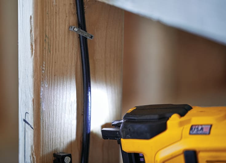 DEWALT 18V XR klammepistol DCN701N-XJ