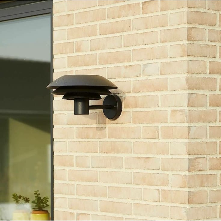 Dyberg Larsen DL31 vägglampa utomhus, svart
