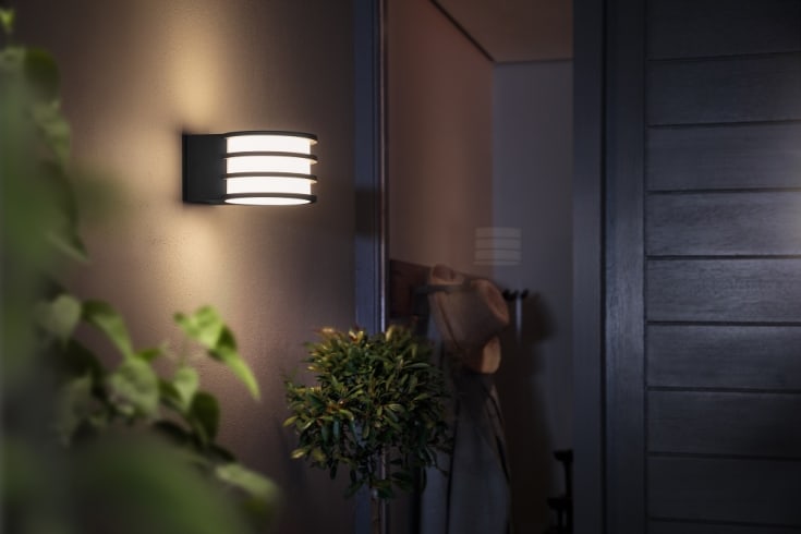 Philips Hue Lucca vägglampa utomhus