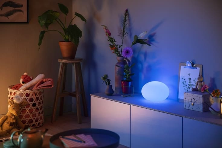 Philips Hue Flourish bordslampa