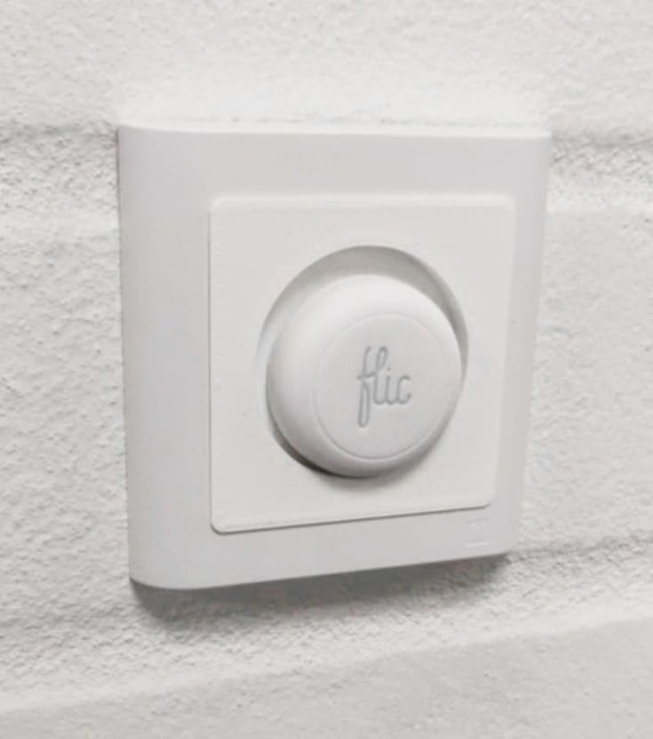 Indsats til smart button med LK Fuga Soft design ramme, lysegrå