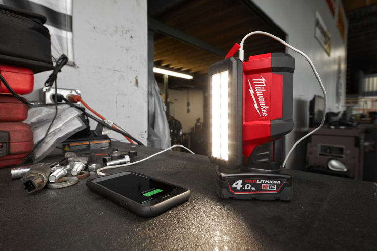 Milwaukee M12 PAL-0 arbejdslampe, 700 lumen