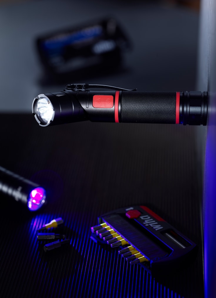 Wiha ficklampa med laser och UV-ljus