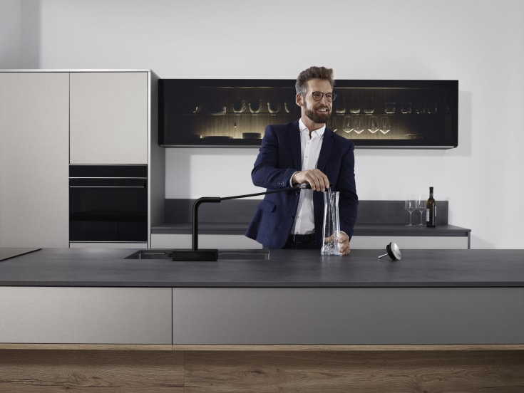 Hansgrohe Aquno Select M81 kjøkkenarmatur, uttrekkbar tut, matt sort
