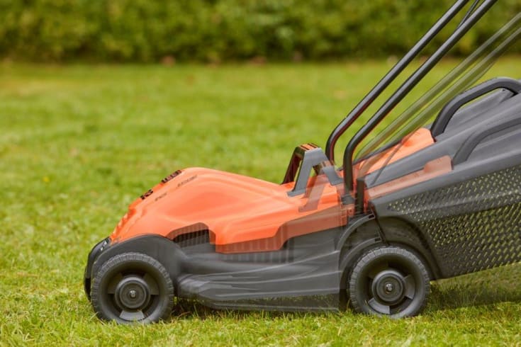 Black & Decker gräsklippare, 32 cm, 230 volt