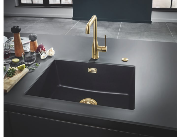 Grohe Essence kjøkkenarmatur, børstet messing