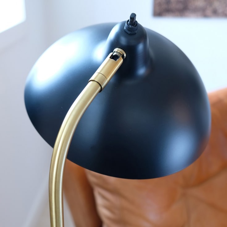 Dyberg Larsen Futura bordslampa