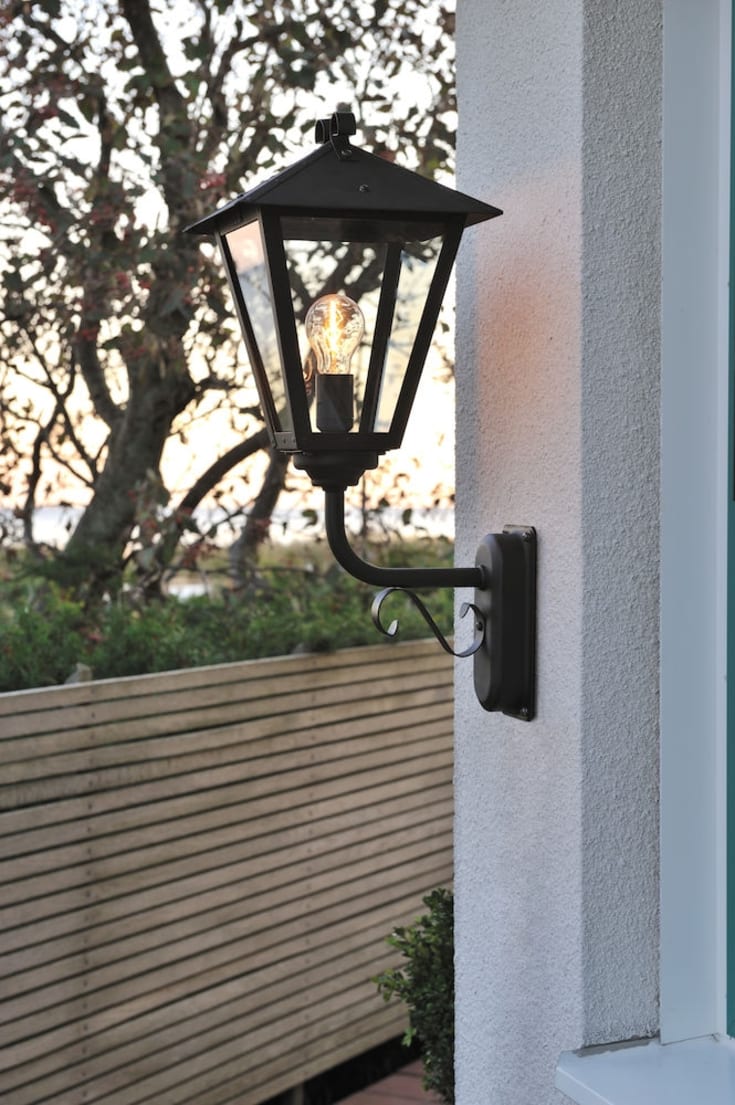 Konstsmide Benu Up vägglampa utomhus, svart