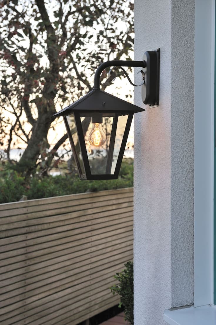 Konstsmide Benu Down vägglampa utomhus, svart