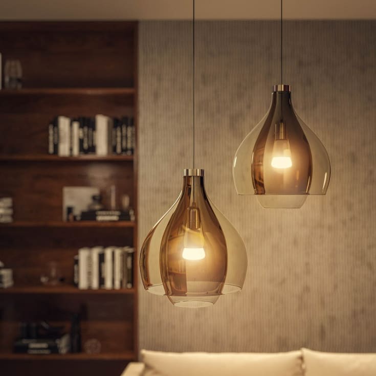 Philips Hue White Ambiance E27 standardpære, 2200K-6500K, 8W, 4-pak