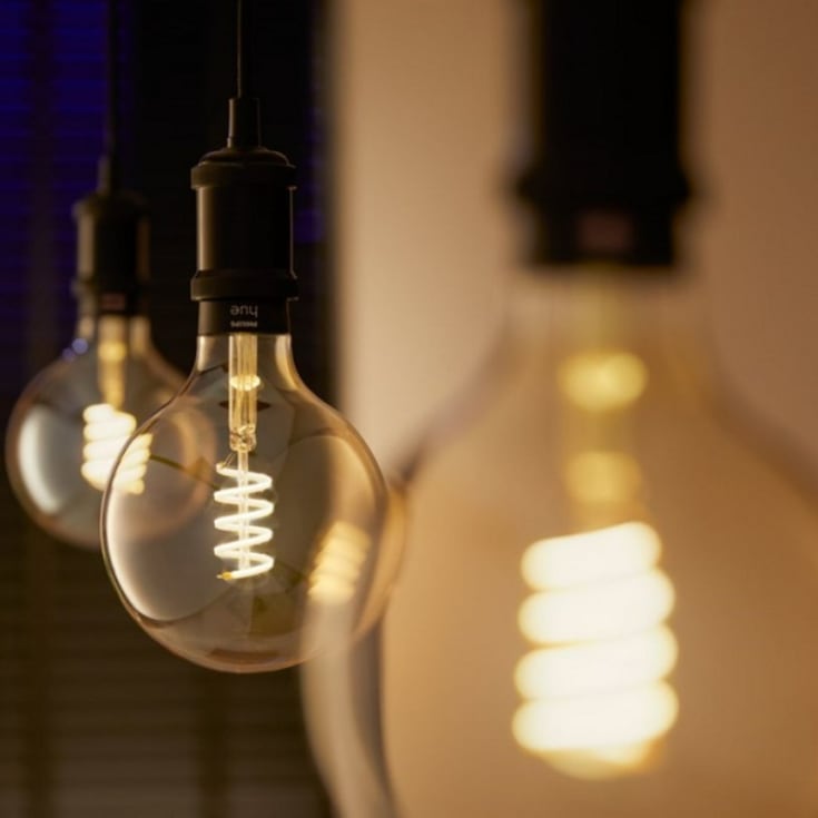 Philips Hue White Ambiance E27 globepære, 2200K-6500K, 7W, Ø9,3 cm