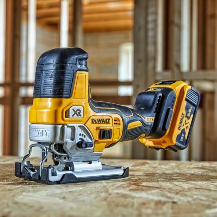 Dewalt DCS335N-XJ batteridrevet stikksag