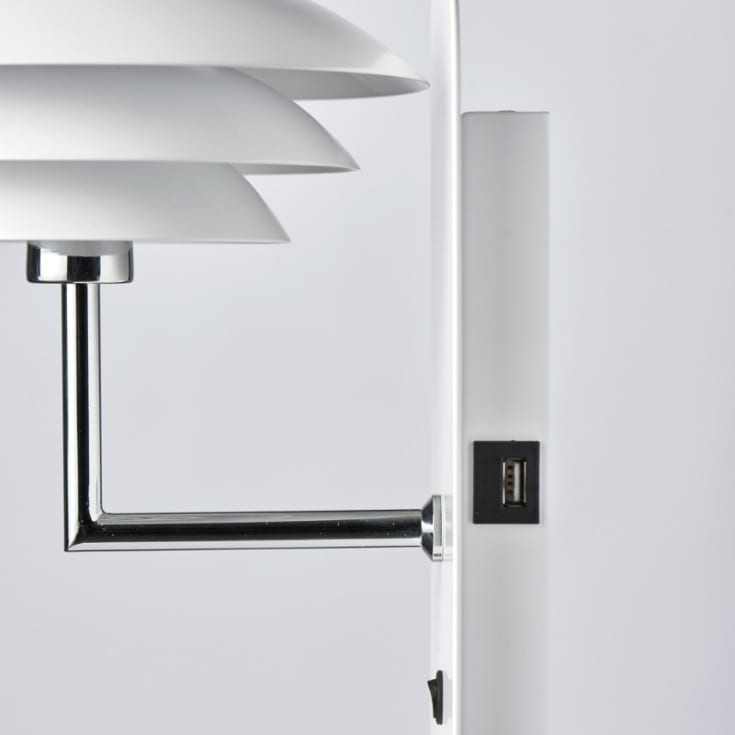 Dyberg Larsen DL20 væglampe med USB, hvid