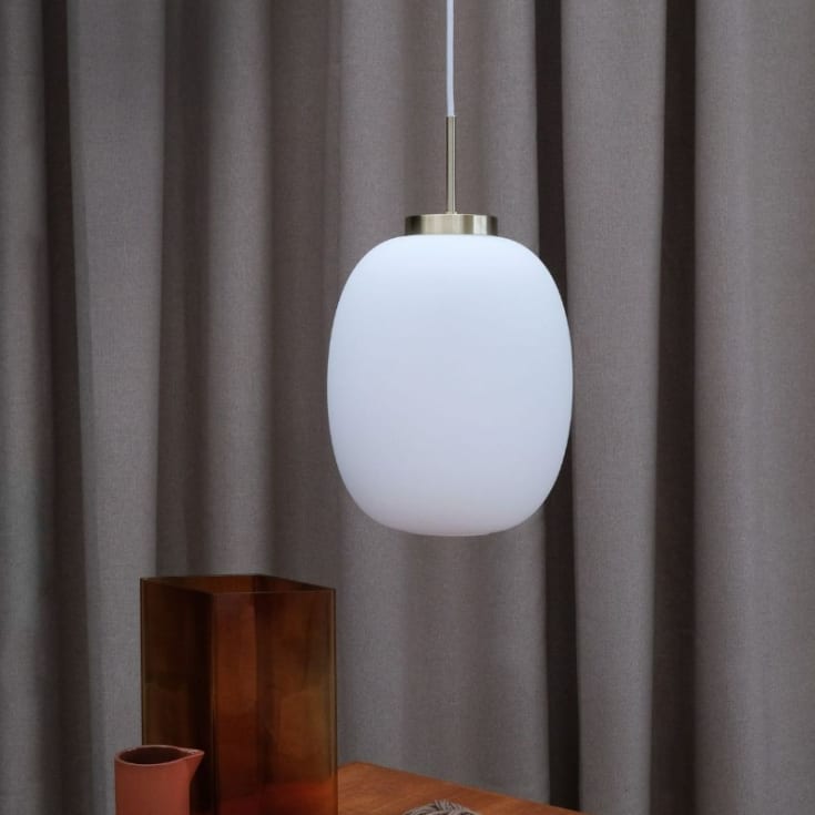 Dyberg Larsen DL39 pendellampa, opal/mässing