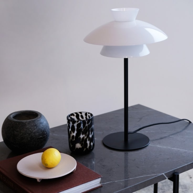 Dyberg Larsen Valby bordslampa