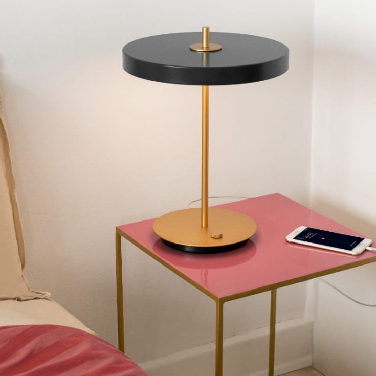 Umage Asteria bordslampa med USB, grå