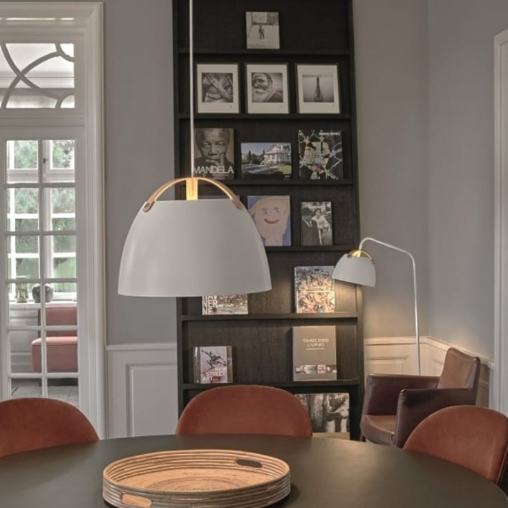 Halo Design Oslo pendellampa, vit, Ø40 cm