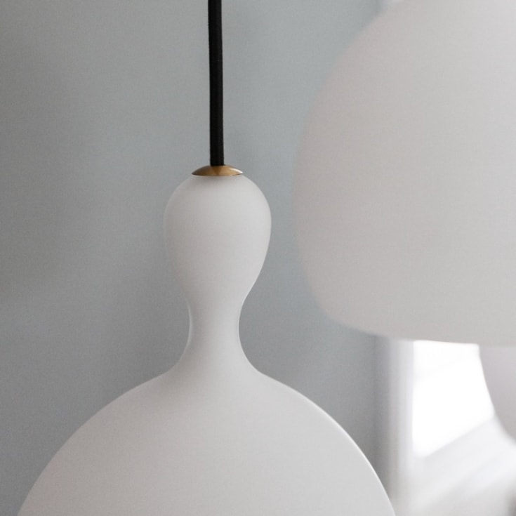 Halo Design Dueodde pendellampe, opal/glass, Ø24 cm