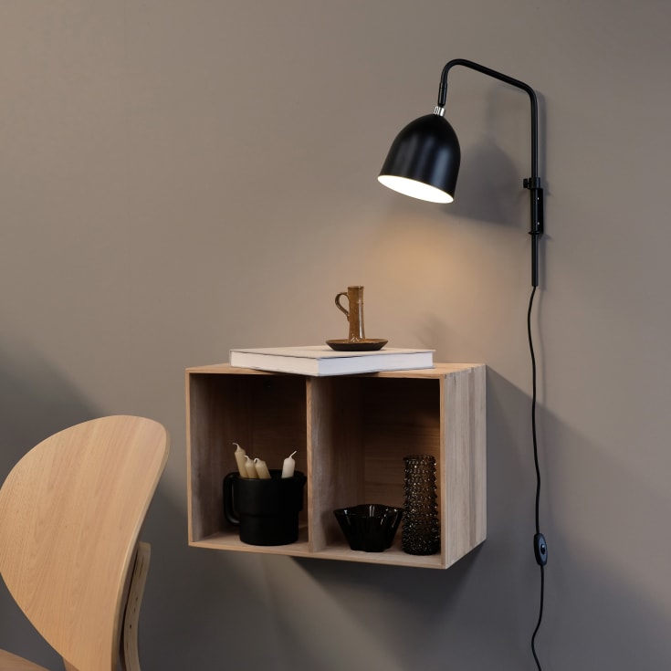 Dyberg Larsen Easton vägglampa