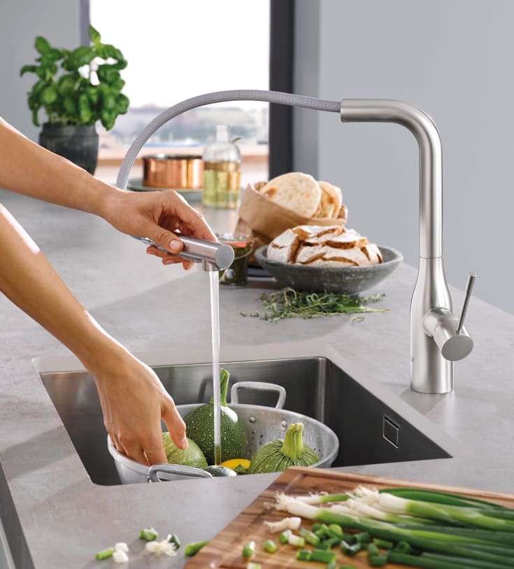 Grohe Essence köksblandare, utdragbar pip, stål