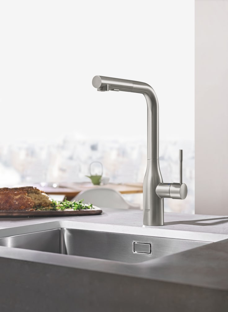 Grohe Essence köksblandare, utdragbar pip, stål