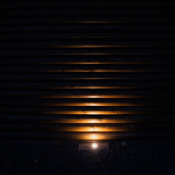 Light By Juul terrassestein med Cosmos spot, grĂ¥