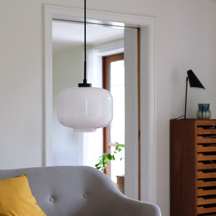 Dyberg Larsen Arp pendellampa, svart, Ø30 cm