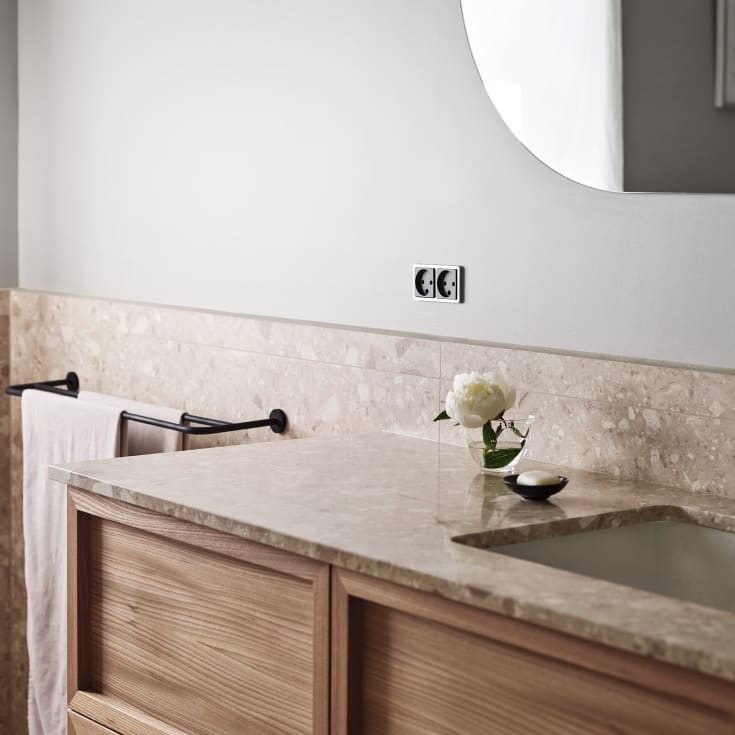 LK Fuga Slim designramme, 2x1 modul, stålmetallic