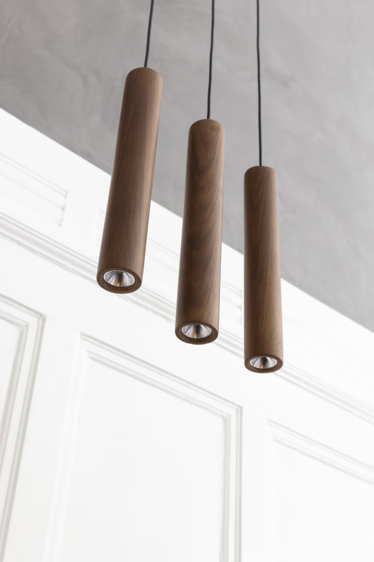 Umage Chimes pendellampa, mörkt trä