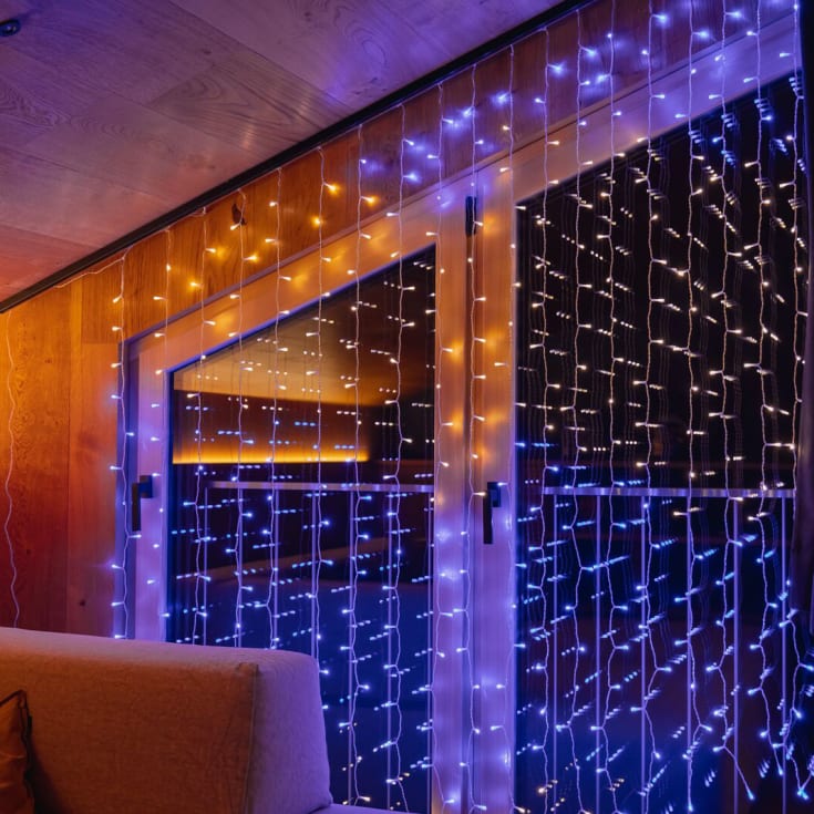 Twinkly Curtain ljusgardin ljusslinga utomhus, 210 färgade + vita ljus, 1 x 2,1 meter