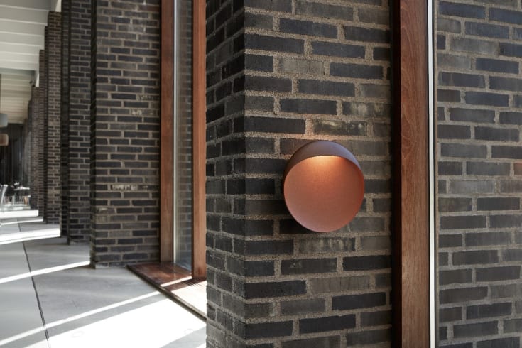 Louis Poulsen Flindt udendørs væglampe, 2700K, corten, Ø20 cm