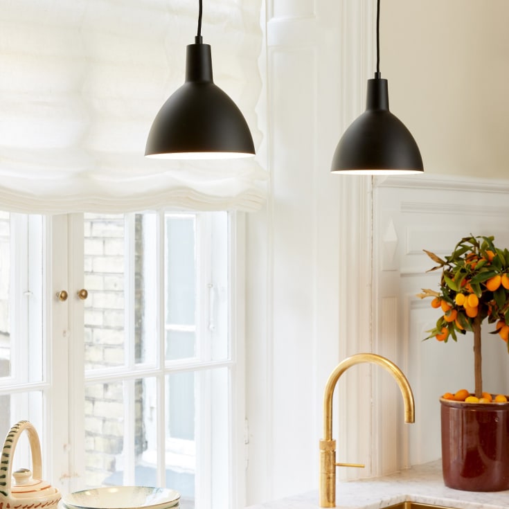 Halo Design Metropole pendellampe, sort, Ø25 cm