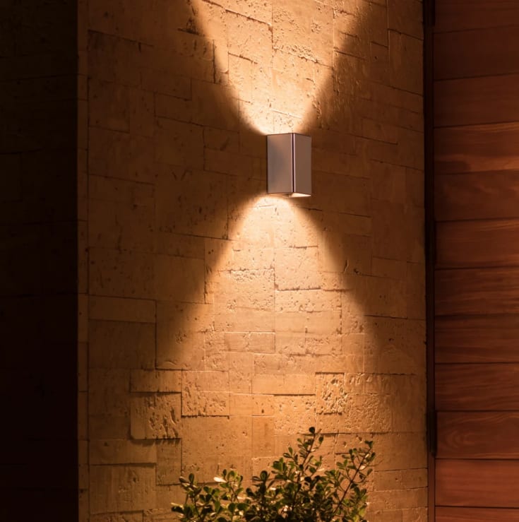 Philips Hue Resonate utelys vegg, aluminium