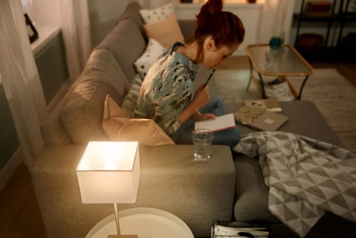 Philips Hue White E14 kronepære, 2700K, 5,7W, 2-pak