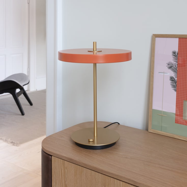 Umage Asteria bordslampa med USB, orange