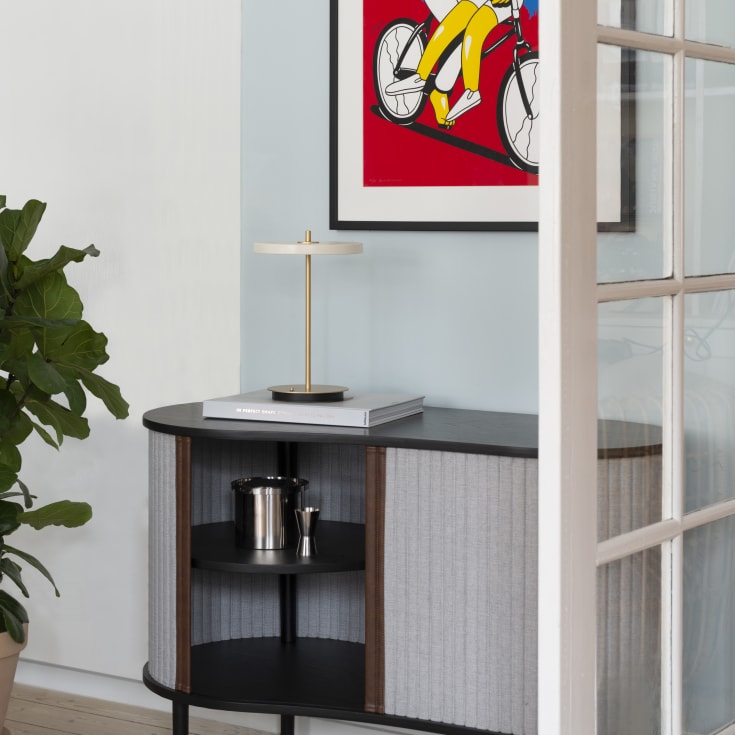 Umage Asteria Move genopladelig bordlampe, perlehvid