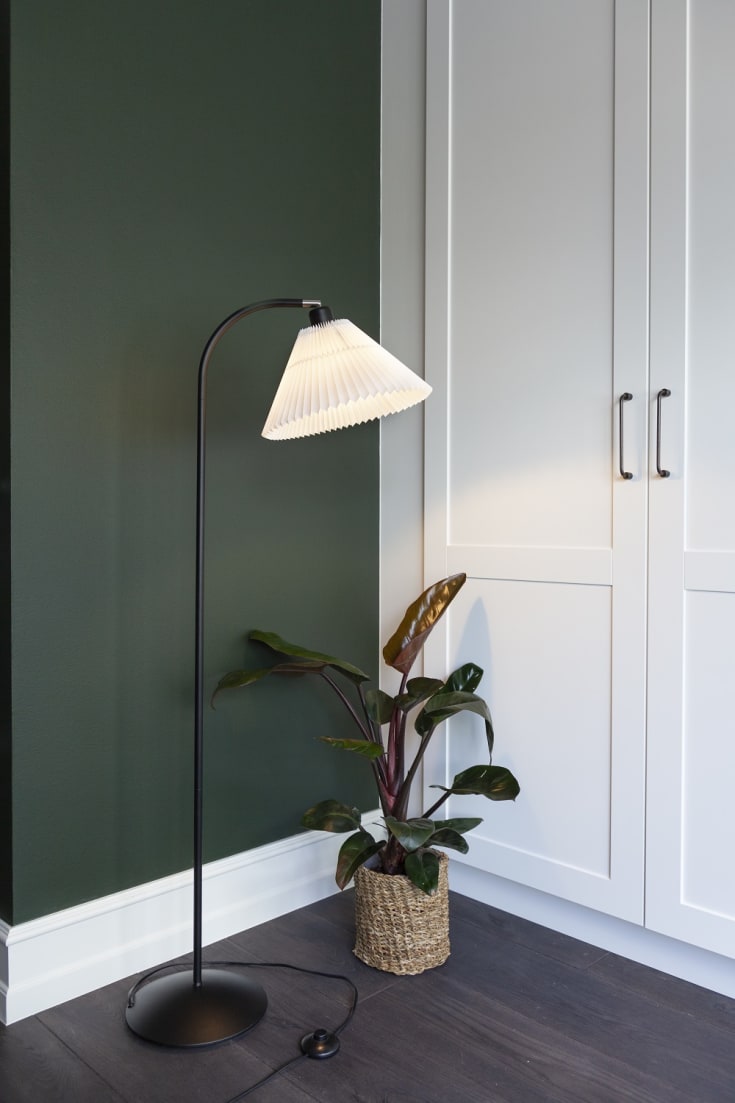 Halo Design Medina gulvlampe, sort