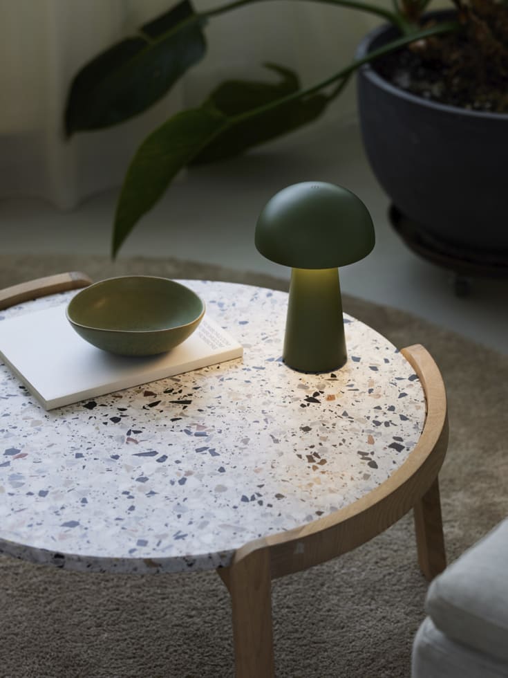 Nielsen Light Move Me oppladbar bordlampe, olivengrønn