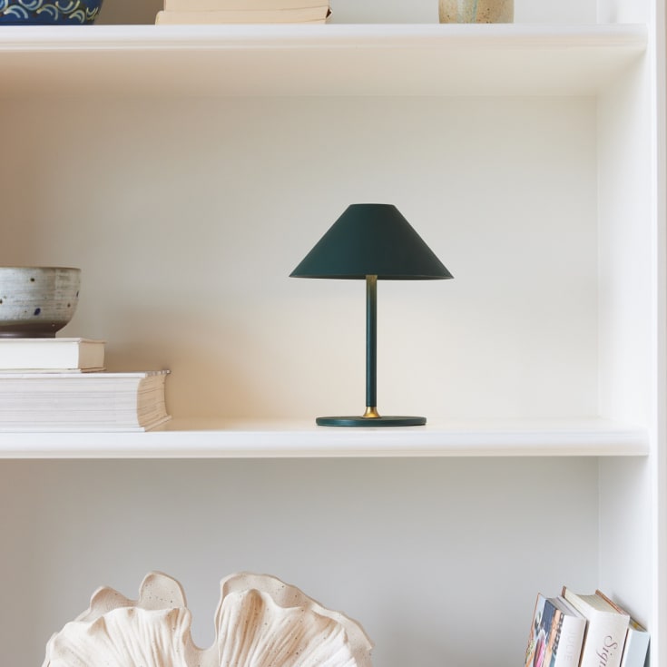 Halo Design Hygge genopladelig bordlampe, H20 cm, mørkegrøn