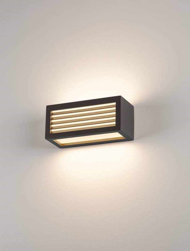 SLV Box_L vägglampa utomhus